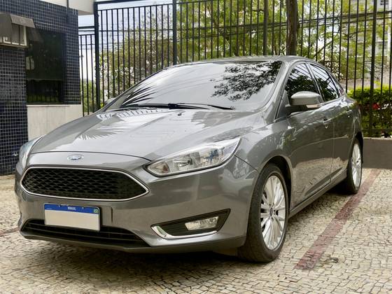 FORD FOCUS 2.0 SE PLUS SEDAN 16V FLEX 4P POWERSHIFT FORD FOCUS 2.0 SE PLUS SEDAN 16V FLEX 4P POWERSHIFT